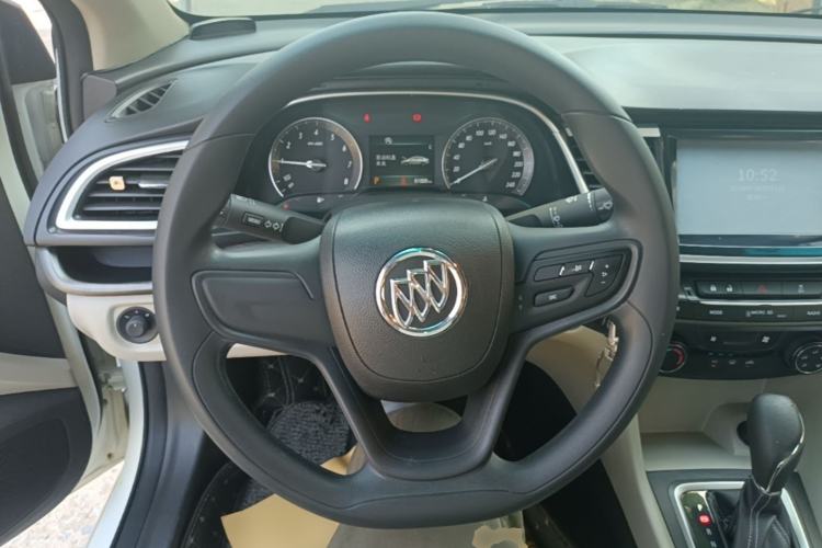 Used Buick GT 2015 15N Automatic Elite Version Steering Wheel