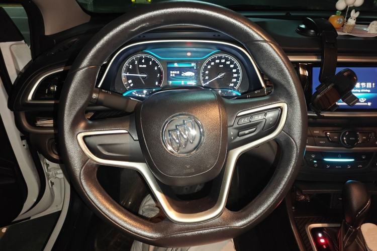 Used Buick GT 2015 15N Automatic Deluxe Edition Steering Wheel