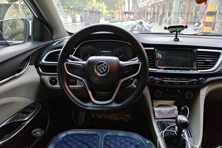 Used Buick GT 2015 15N Manual Elite Edition Steering Wheel