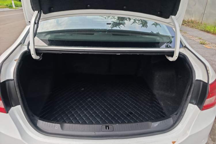 Used Buick GT 2015 15N Automatic Deluxe Edition Trunk