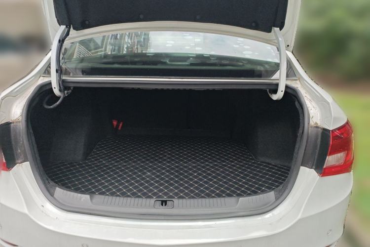 Used Buick GT 2015 15N Automatic Deluxe Edition Trunk