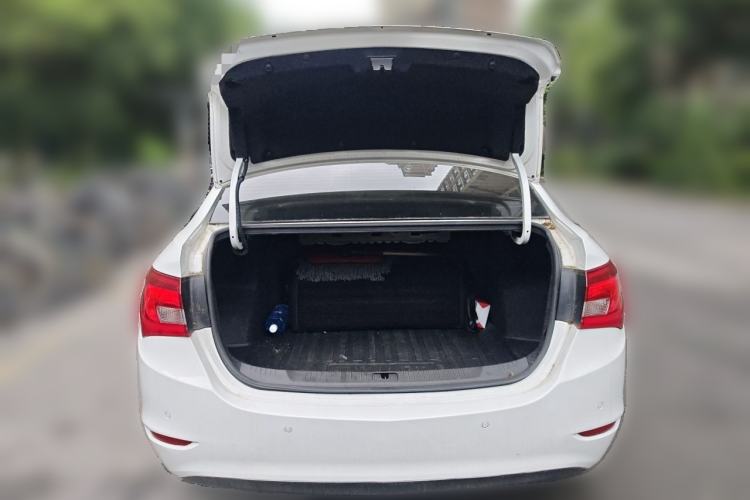 Used Buick GT 2015 18T Dual-Clutch Luxury Model Trunk