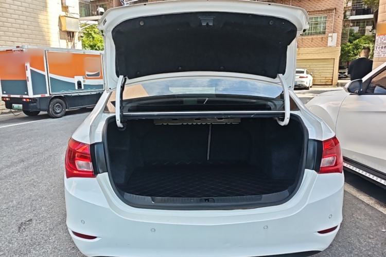 Used Buick GT 2015 15N Automatic Elite Version Trunk