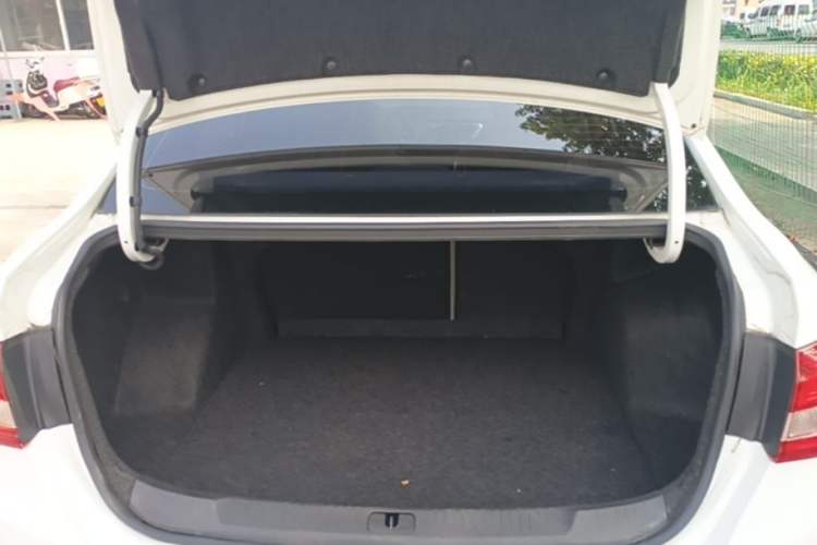 Used Buick GT 2015 15N Manual Elite Edition Trunk
