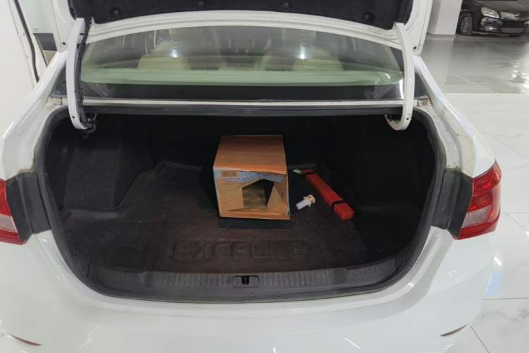 Used Buick GT 2015 15N Manual Entry-Level Trim Trunk