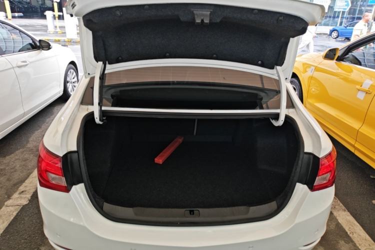 Used Buick GT 2015 15N Automatic Elite Version Trunk