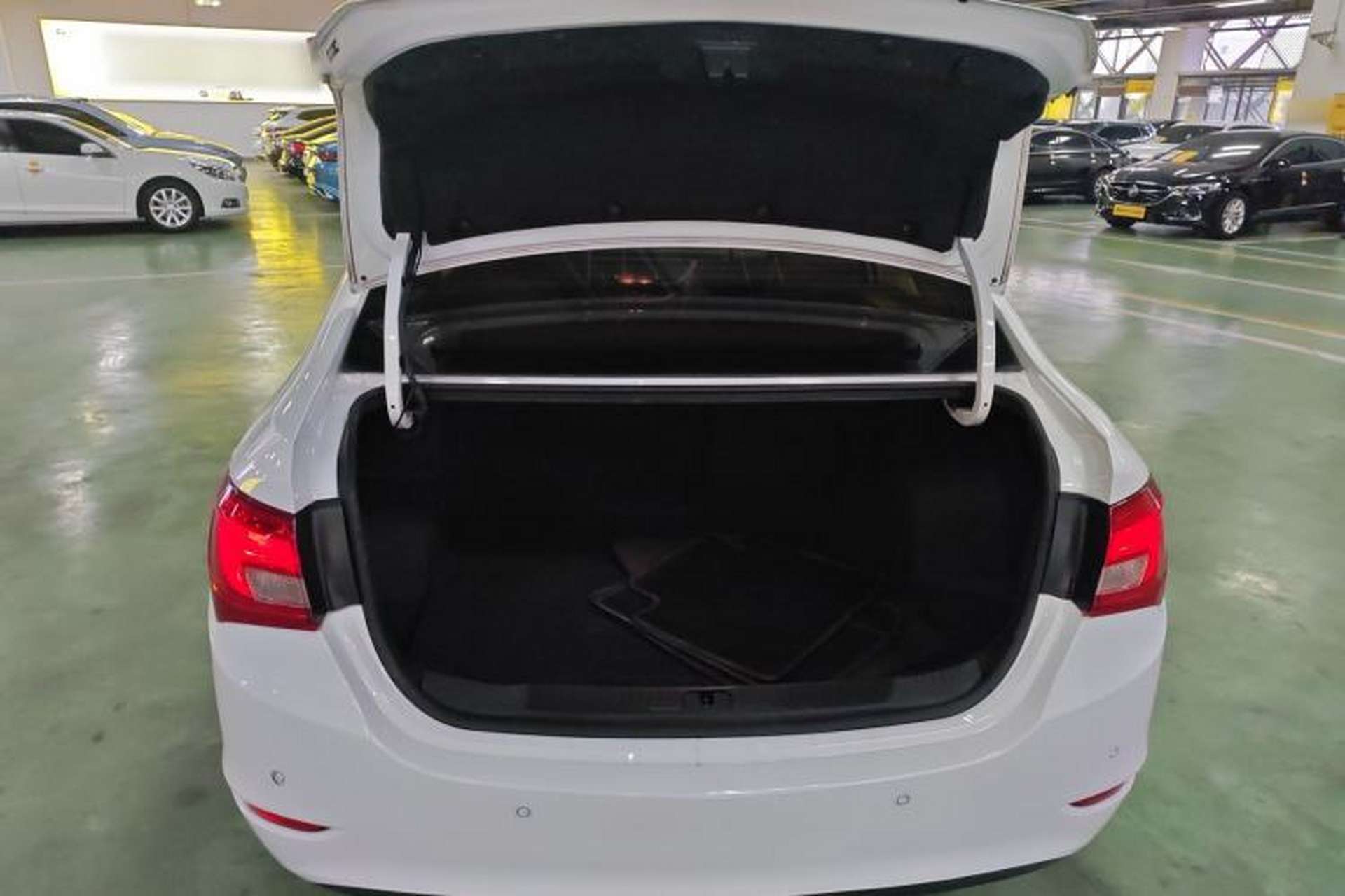 Used Buick GT 2015 15N Automatic Deluxe Edition Trunk
