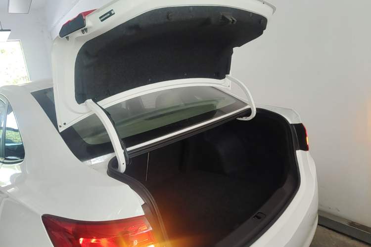 Used Buick GT 2015 15N Automatic Elite Version Trunk