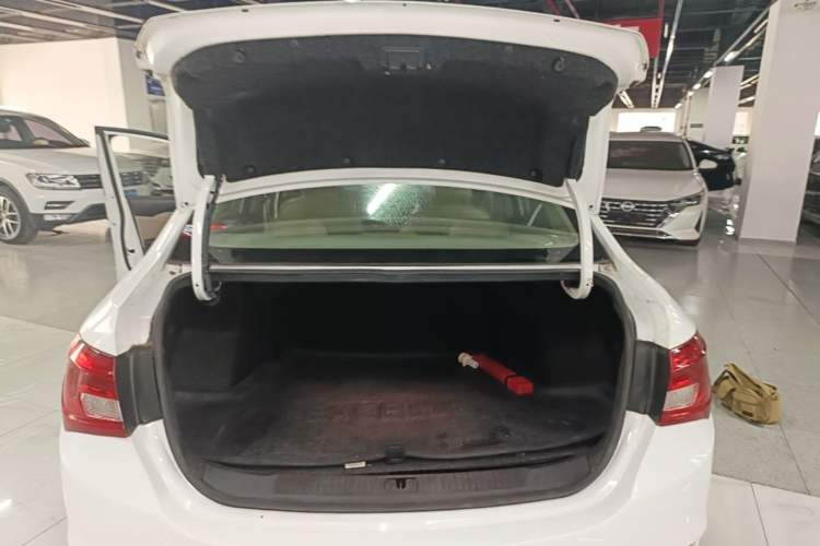 Used Buick GT 2015 15N Manual Entry-Level Trim Trunk