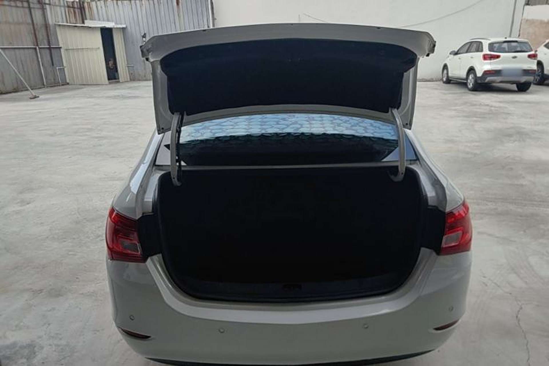 Used Buick GT 2015 15N Automatic Deluxe Edition Trunk