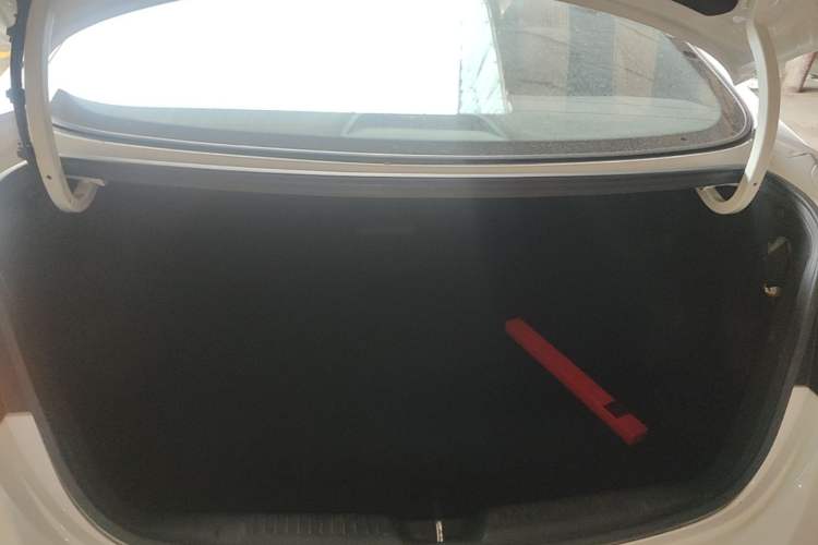 Used Buick GT 2015 15N Automatic Deluxe Edition Trunk