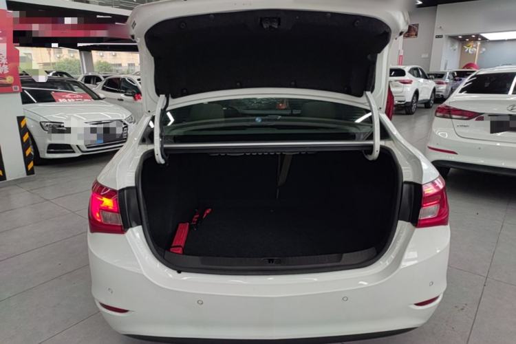 Used Buick GT 2015 15N Automatic Elite Version Trunk