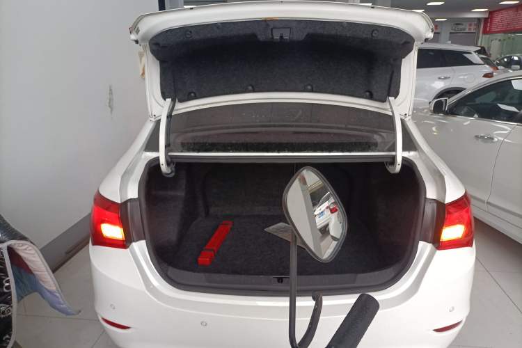 Used Buick GT 2015 15N Automatic Elite Version Trunk