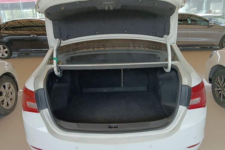 Used Buick GT 2015 15N Automatic Elite Version Trunk