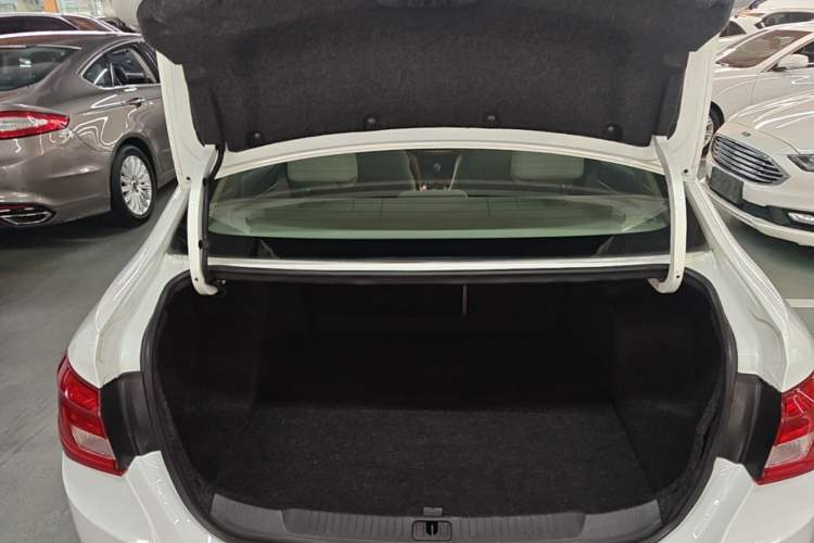 Used Buick GT 2015 15N Automatic Elite Version Trunk