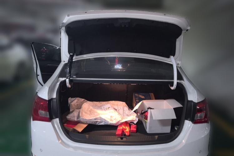 Used Buick GT 2015 15N Automatic Deluxe Edition Trunk