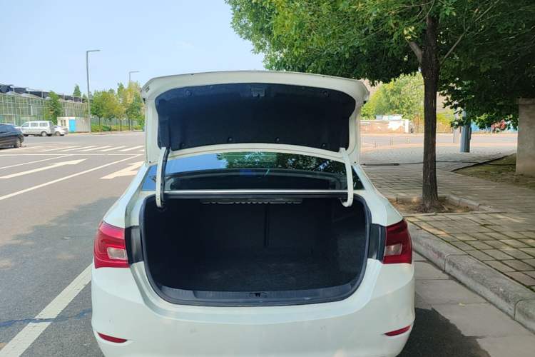 Used Buick GT 2015 18T Dual-Clutch Luxury Model Trunk