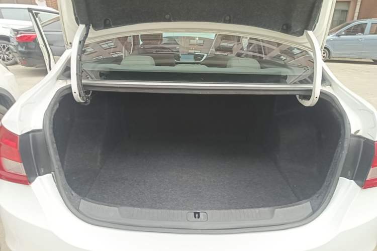 Used Buick GT 2015 15N Automatic Entry-Level Trim Trunk