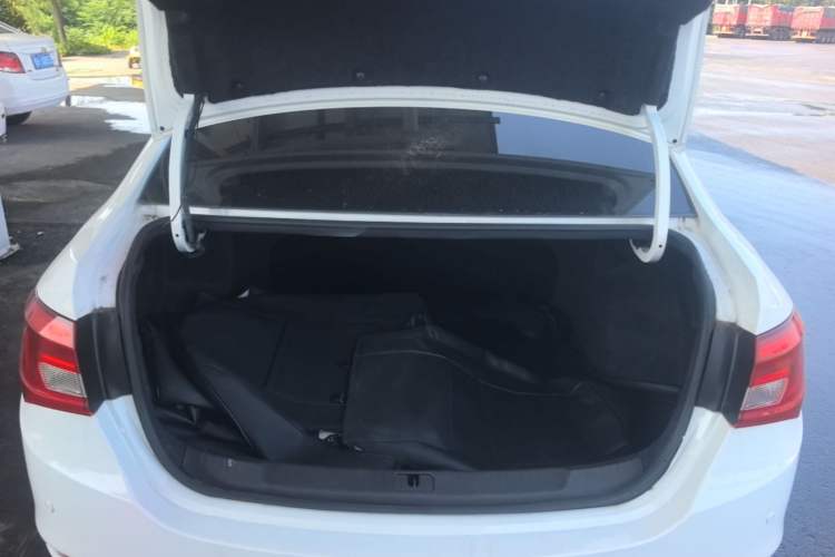 Used Buick GT 2015 15N Automatic Entry-Level Trim Trunk