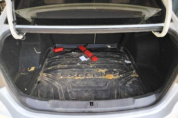 Used Buick GT 2015 15N Automatic Elite Version Trunk