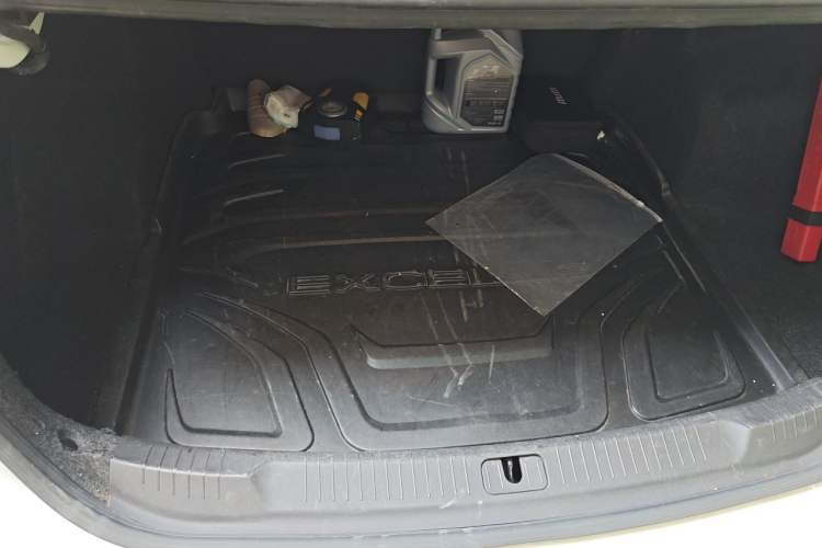 Used Buick GT 2015 15N Manual Elite Edition Trunk