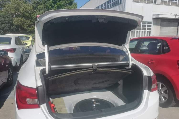 Used Buick GT 2015 15N Automatic Deluxe Edition Trunk