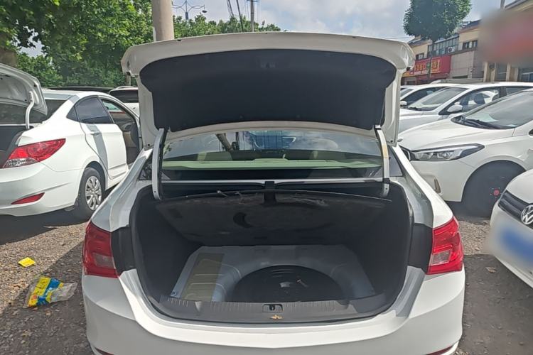 Used Buick GT 2015 15N Automatic Entry-Level Trim Trunk