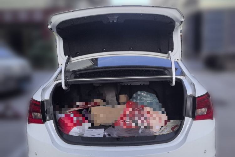 Used Buick GT 2015 18T Dual-Clutch Luxury Model Trunk