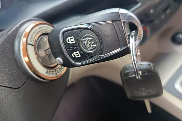 Used Buick GT 2015 15N Automatic Elite Version Vehicle Key