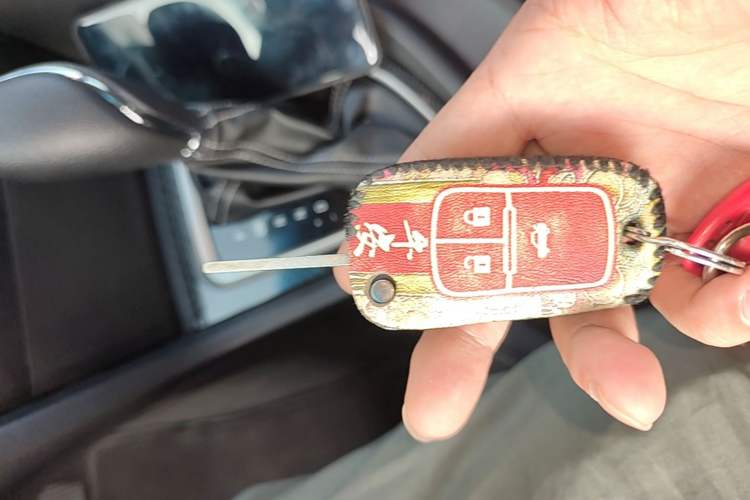 Used Buick GT 2015 15N Automatic Deluxe Edition Vehicle Key
