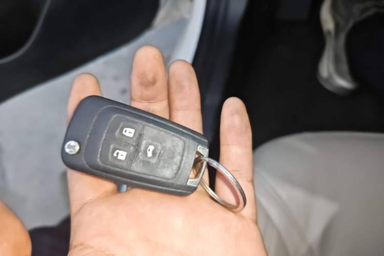 Used Buick GT 2015 15N Automatic Deluxe Edition Vehicle Key