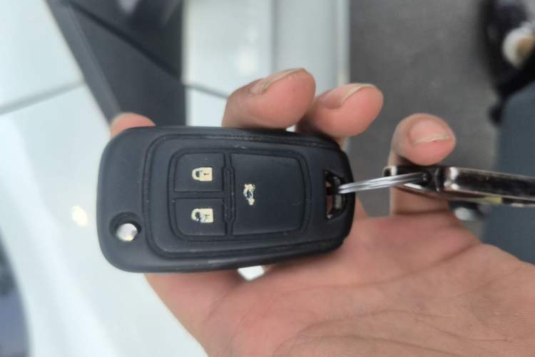 Used Buick GT 2015 15N Automatic Deluxe Edition Vehicle Key