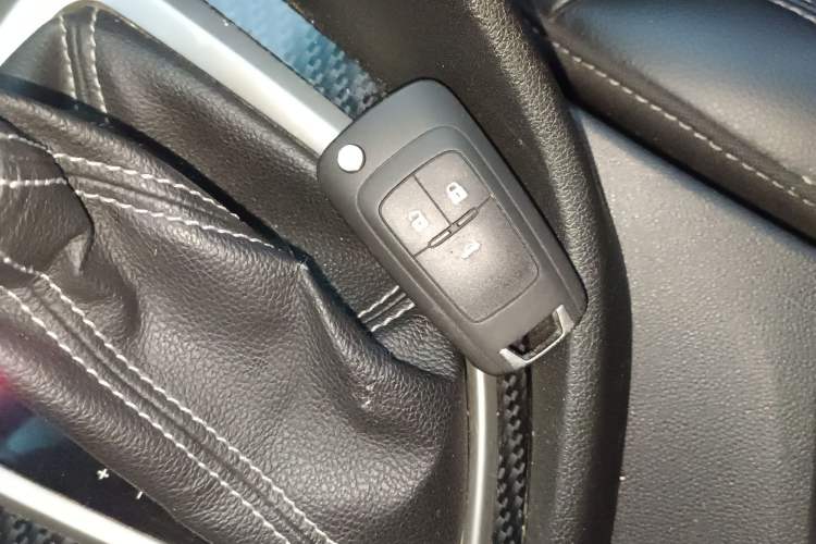 Used Buick GT 2015 15N Automatic Deluxe Edition Vehicle Key