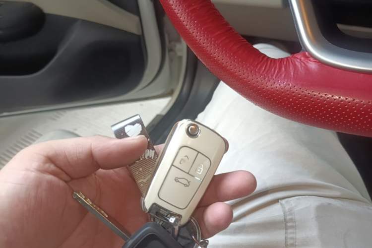 Used Buick GT 2015 15N Automatic Deluxe Edition Vehicle Key
