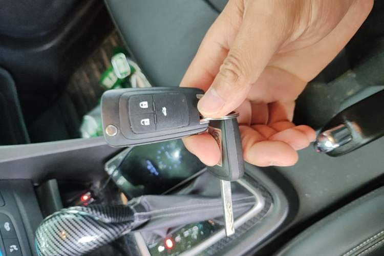 Used Buick GT 2015 15N Automatic Deluxe Edition Vehicle Key