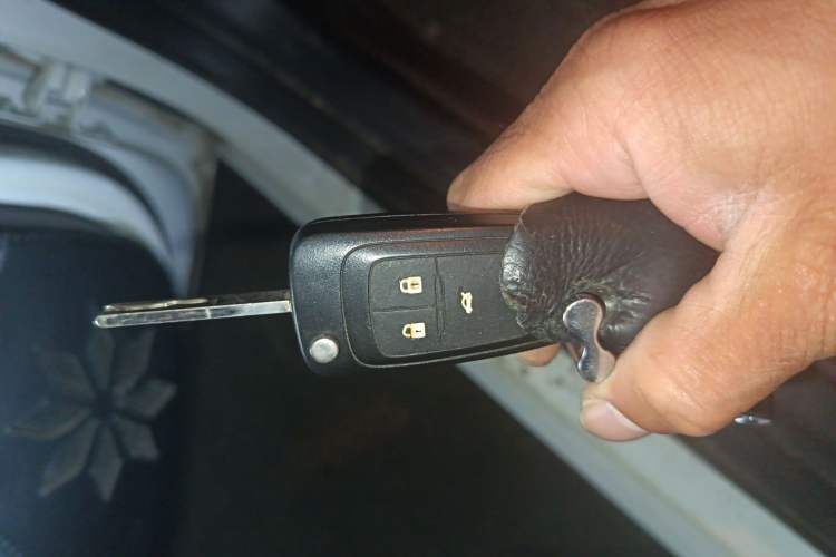 Used Buick GT 2015 15N Automatic Elite Version Vehicle Key