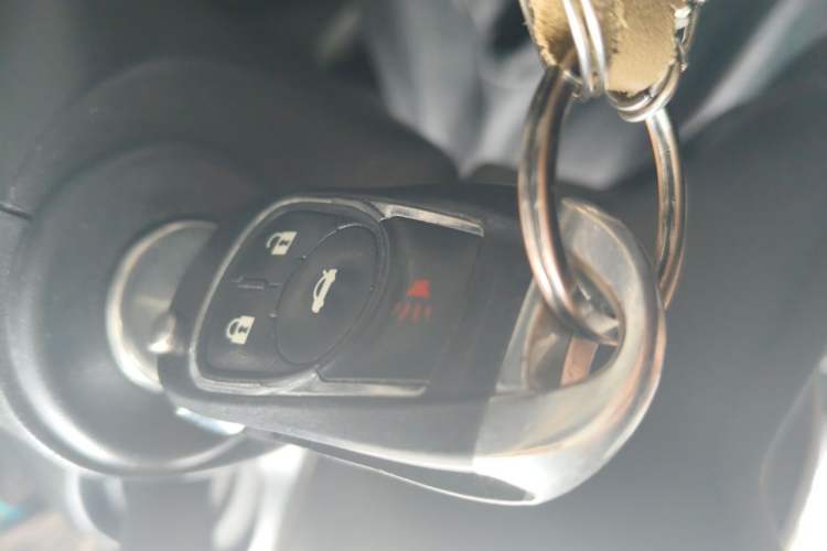 Used Buick GT 2015 15N Automatic Elite Version Vehicle Key
