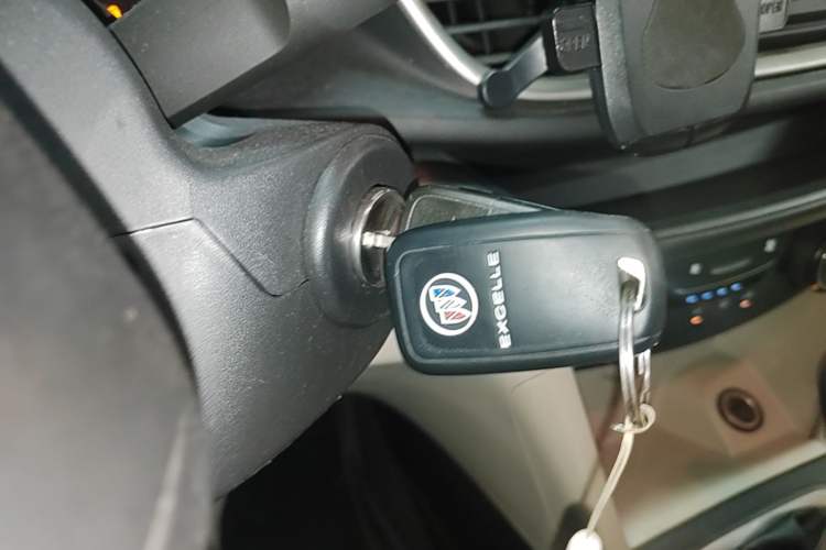 Used Buick GT 2015 15N Automatic Entry-Level Trim Vehicle Key