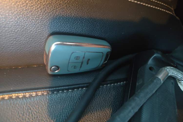 Used Buick GT 2015 15N Automatic Deluxe Edition Vehicle Key