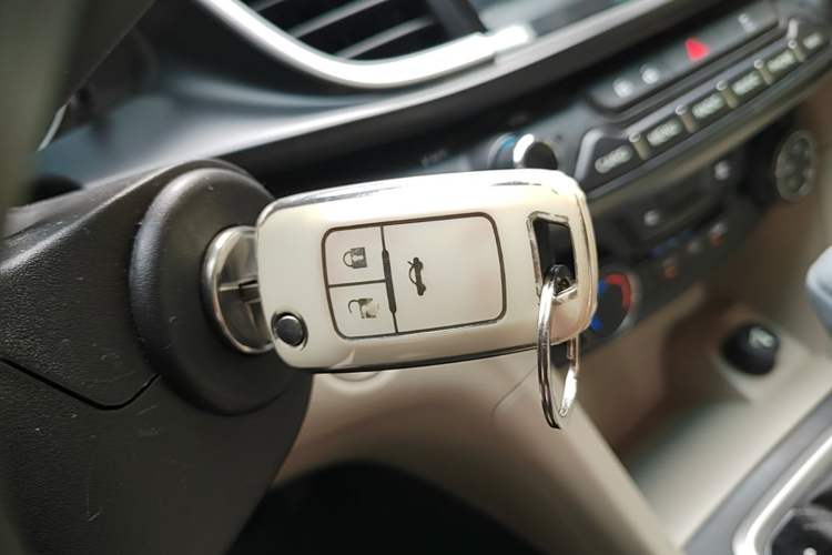Used Buick GT 2015 15N Automatic Entry-Level Trim Vehicle Key