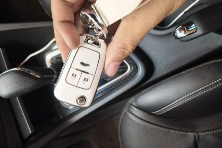 Used Buick GT 2015 15N Automatic Deluxe Edition Vehicle Key