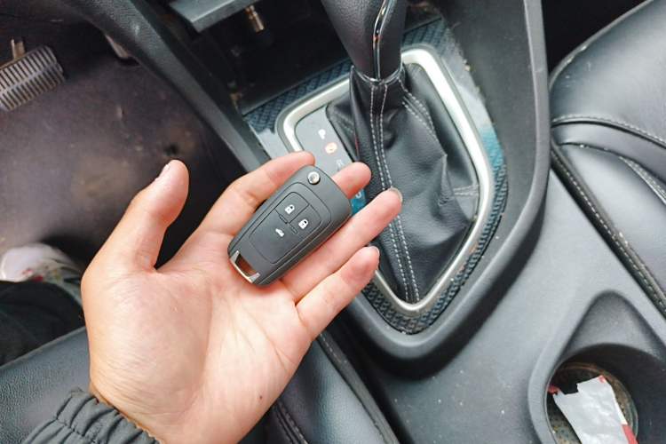 Used Buick GT 2015 15N Automatic Deluxe Edition Vehicle Key