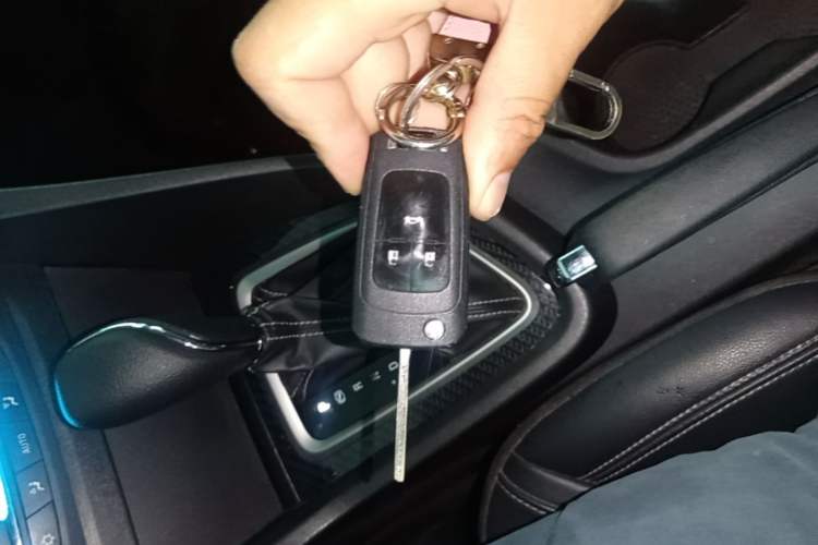 Used Buick GT 2015 15N Automatic Deluxe Edition Vehicle Key