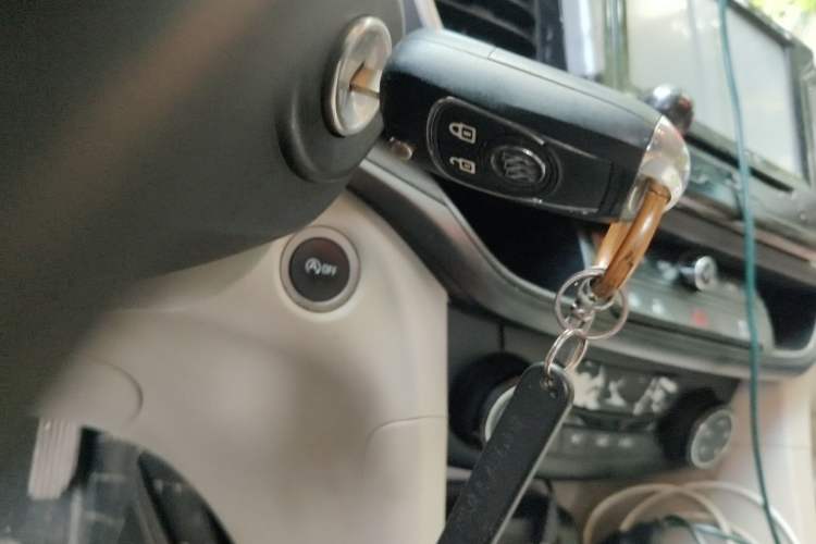 Used Buick GT 2015 15N Manual Elite Edition Vehicle Key
