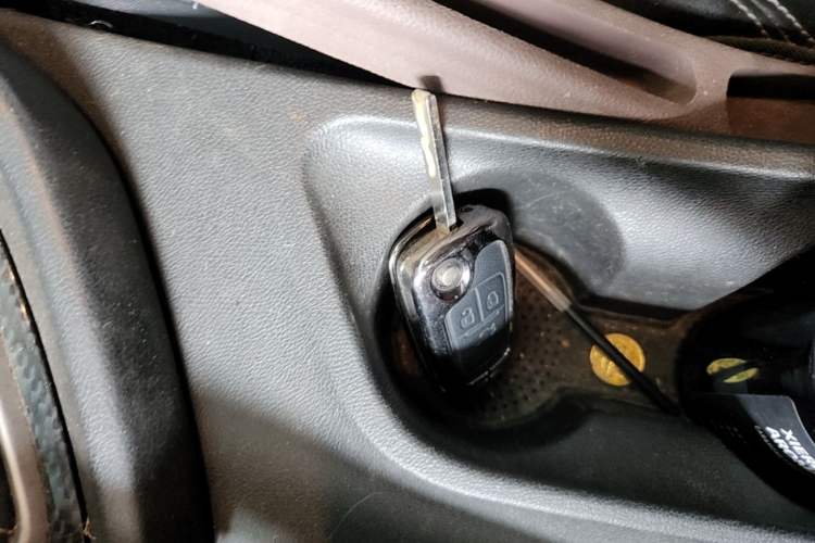Used Buick GT 2015 15N Automatic Deluxe Edition Vehicle Key