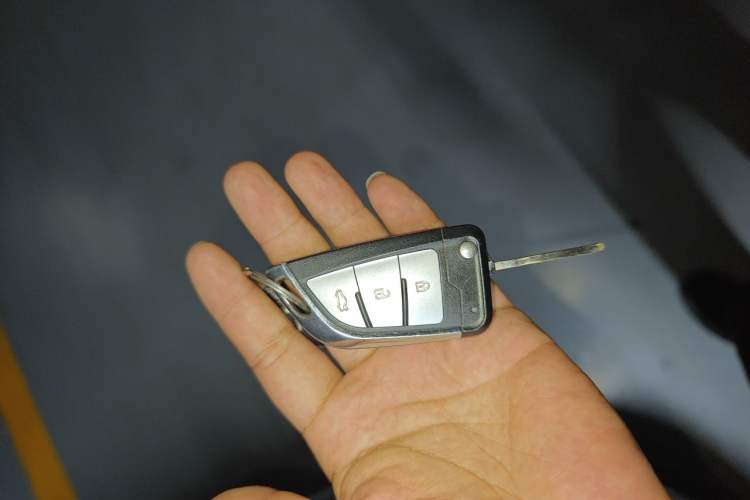 Used Buick GT 2015 15N Automatic Entry-Level Trim Vehicle Key