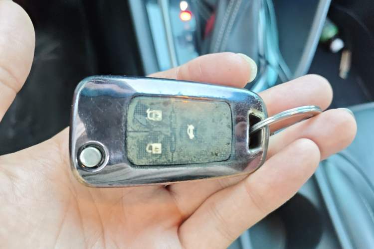 Used Buick GT 2015 15N Automatic Deluxe Edition Vehicle Key