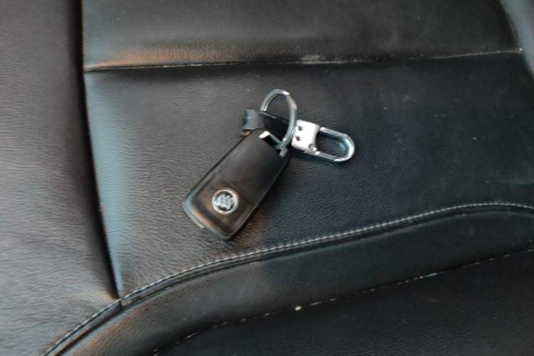 Used Buick GT 2015 18T Dual-Clutch Luxury Model Vehicle Key