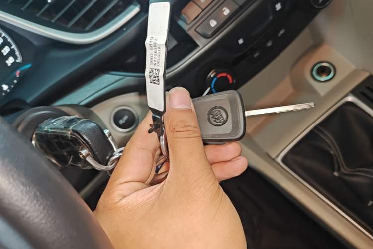 Used Buick GT 2015 15N Manual Elite Edition Vehicle Key