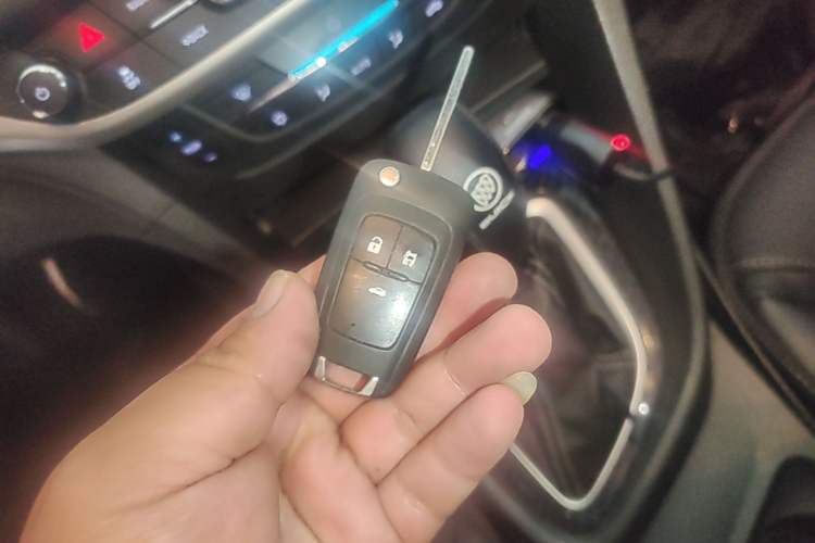 Used Buick GT 2015 15N Automatic Deluxe Edition Vehicle Key